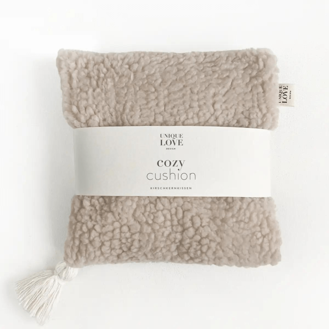 Kirschkernkissen aus Teddystoff beige