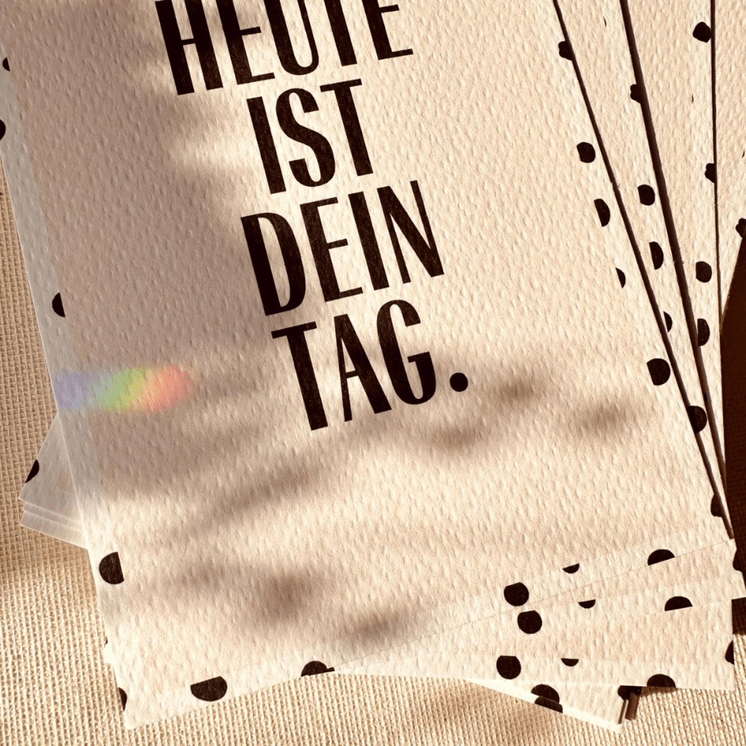 schwarz weisse Punkte heute ist dein Tag