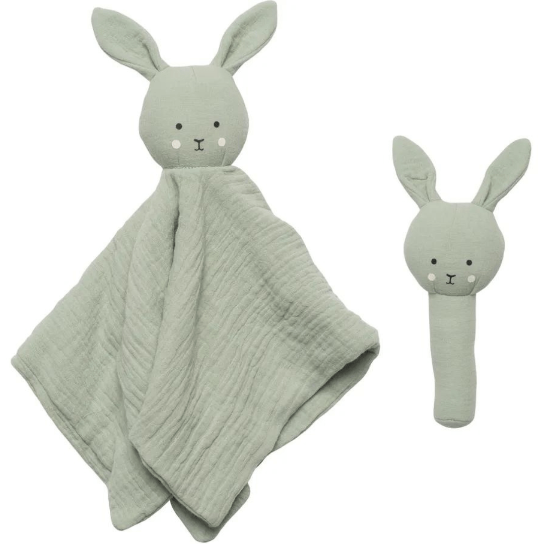 grüner Hase mit Rassel