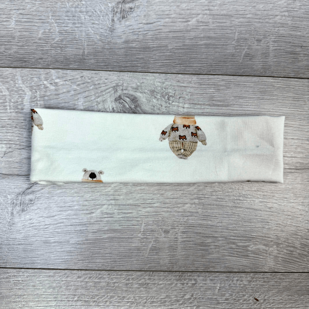weiss mit lustigem Bär