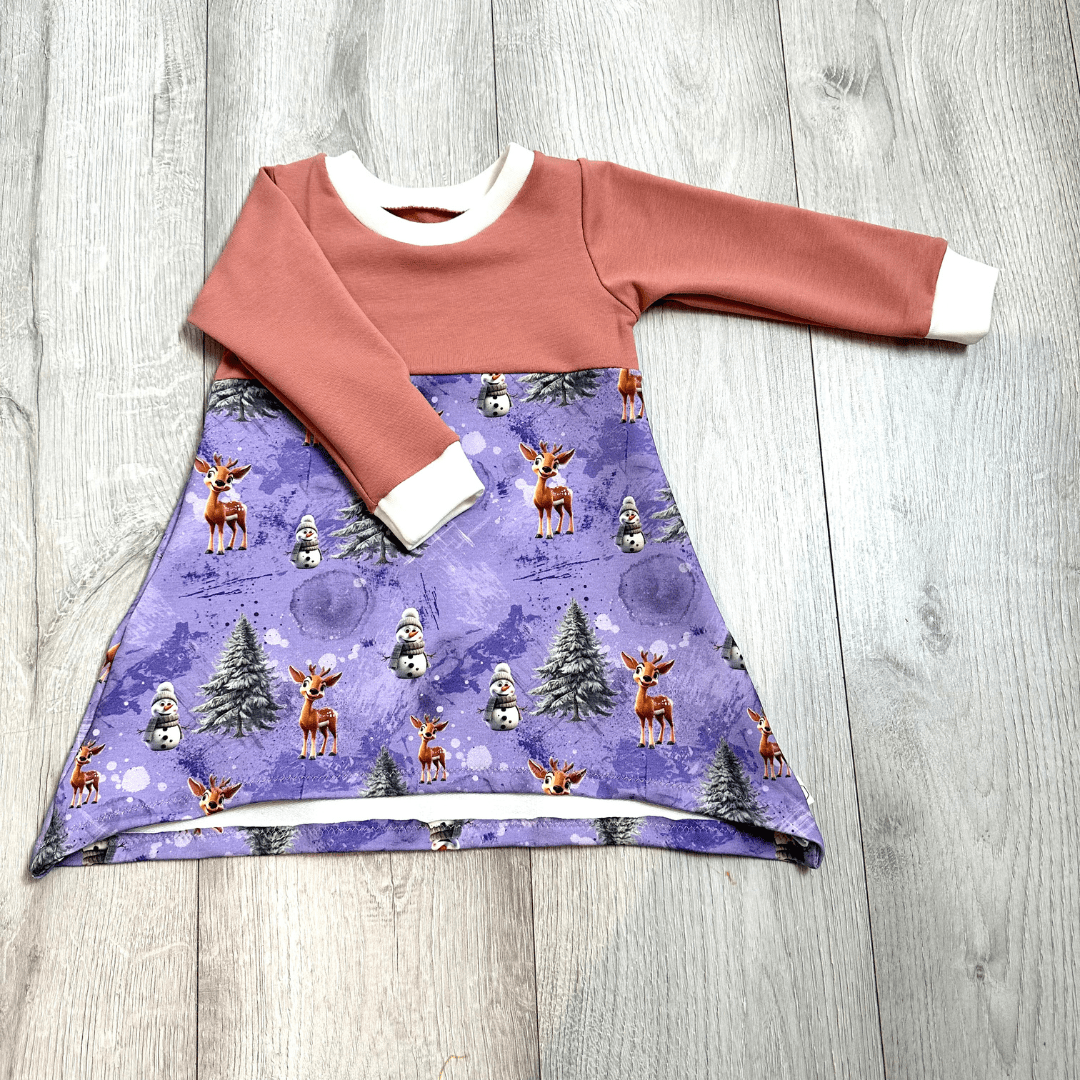 Langarmkleid terracotta, lila mit lustigen Wintermotiven