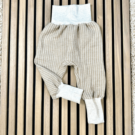 Beige weiss gestreifte Pumphose