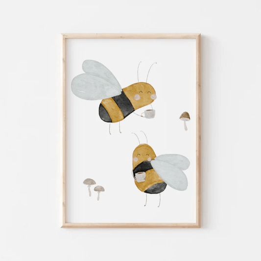 poster a4 mit handgezeichneten lustigen bienen, die kaffee trinken. inklusive bilderrahmen