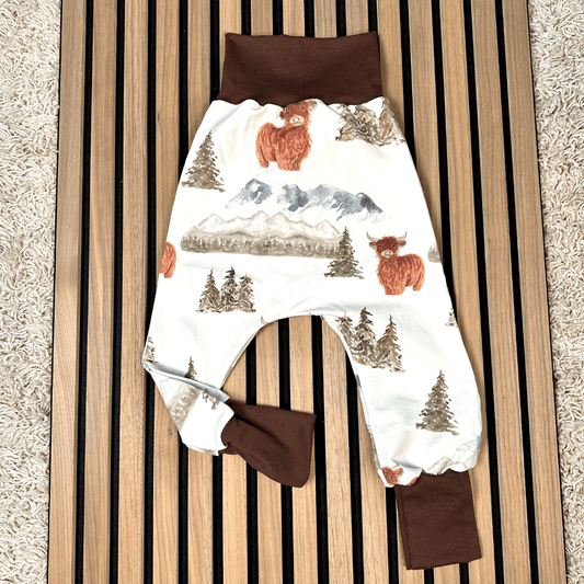 Hose mit Highland Rind